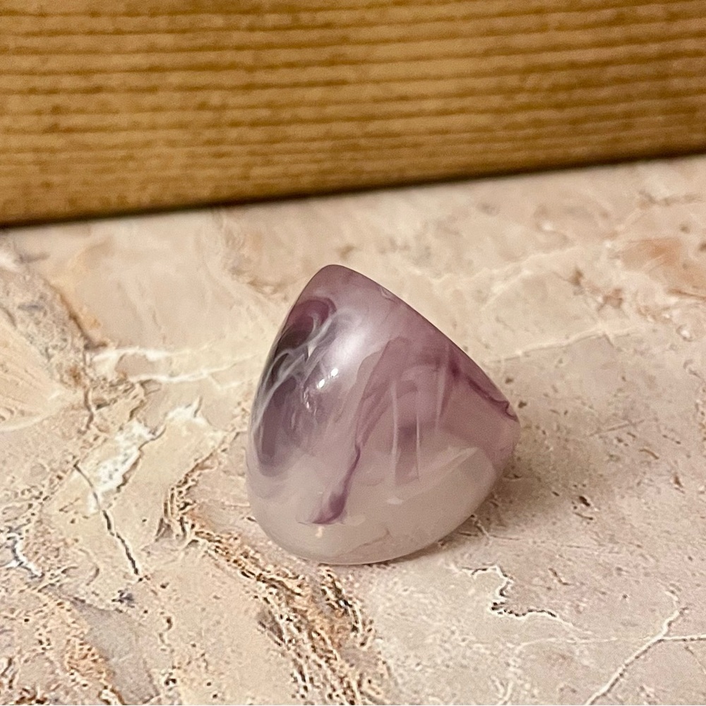 Lavender Purple Swirl Dome Ring, Metal Free Size 8 - Picture 3 of 9
